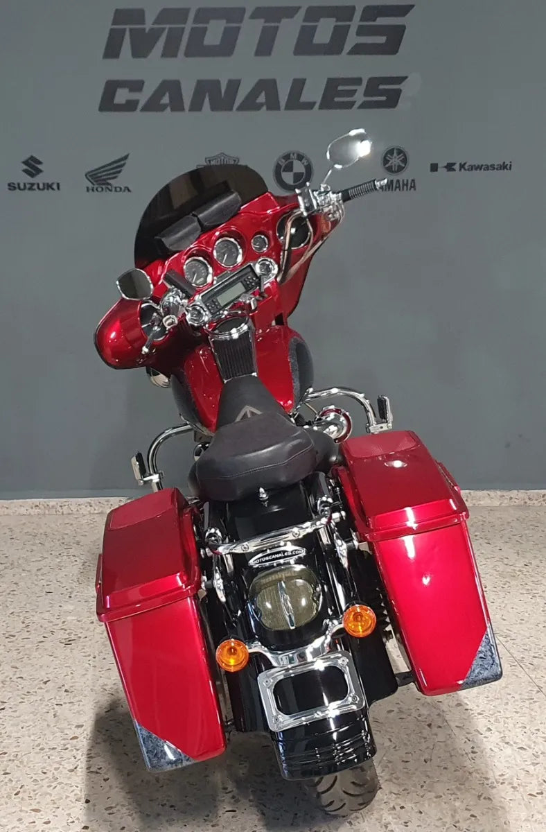 Harley-Davidson Electra Glide Classic Rockford – 2006 (Audio Premium)