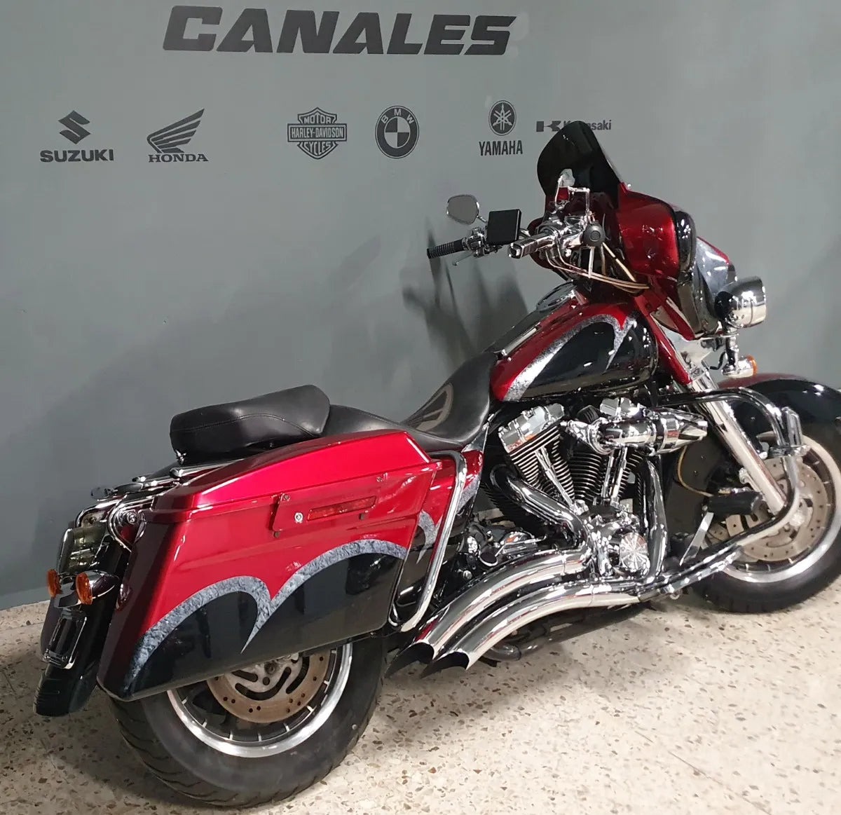 Harley-Davidson Electra Glide Classic Rockford – 2006 (Audio Premium)