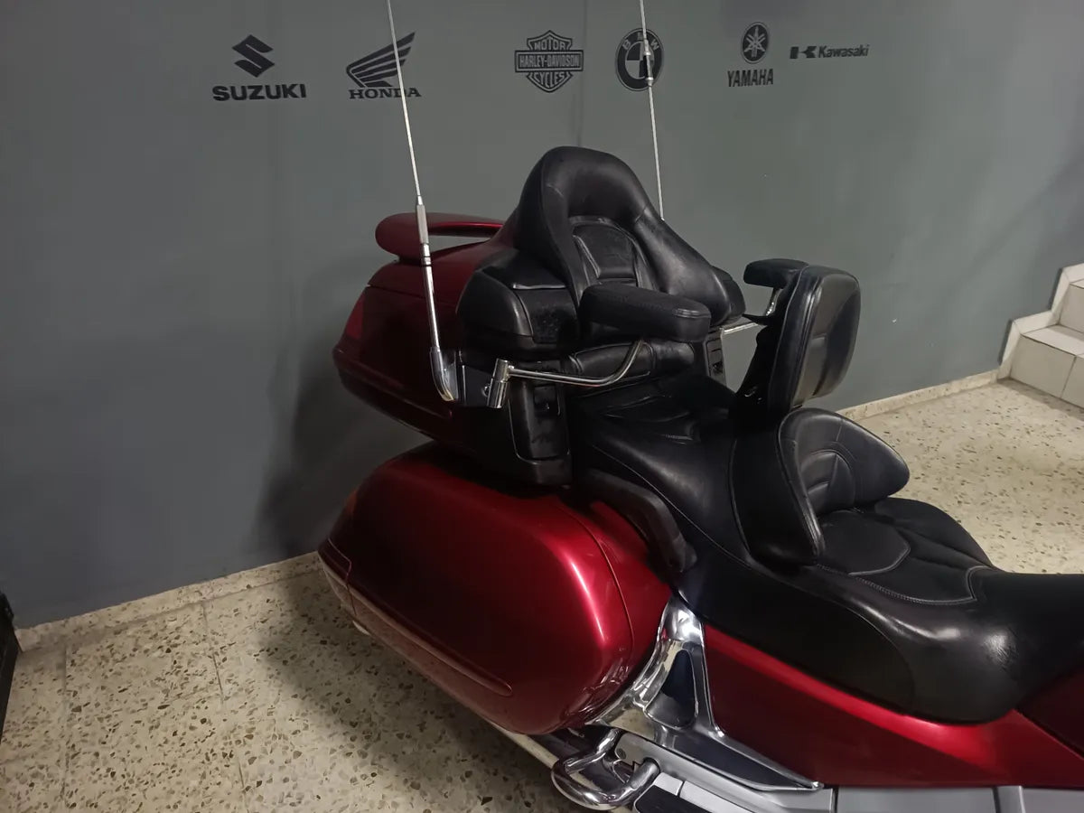 Honda Goldwing GL1800 – 2003 (Touring Premium)