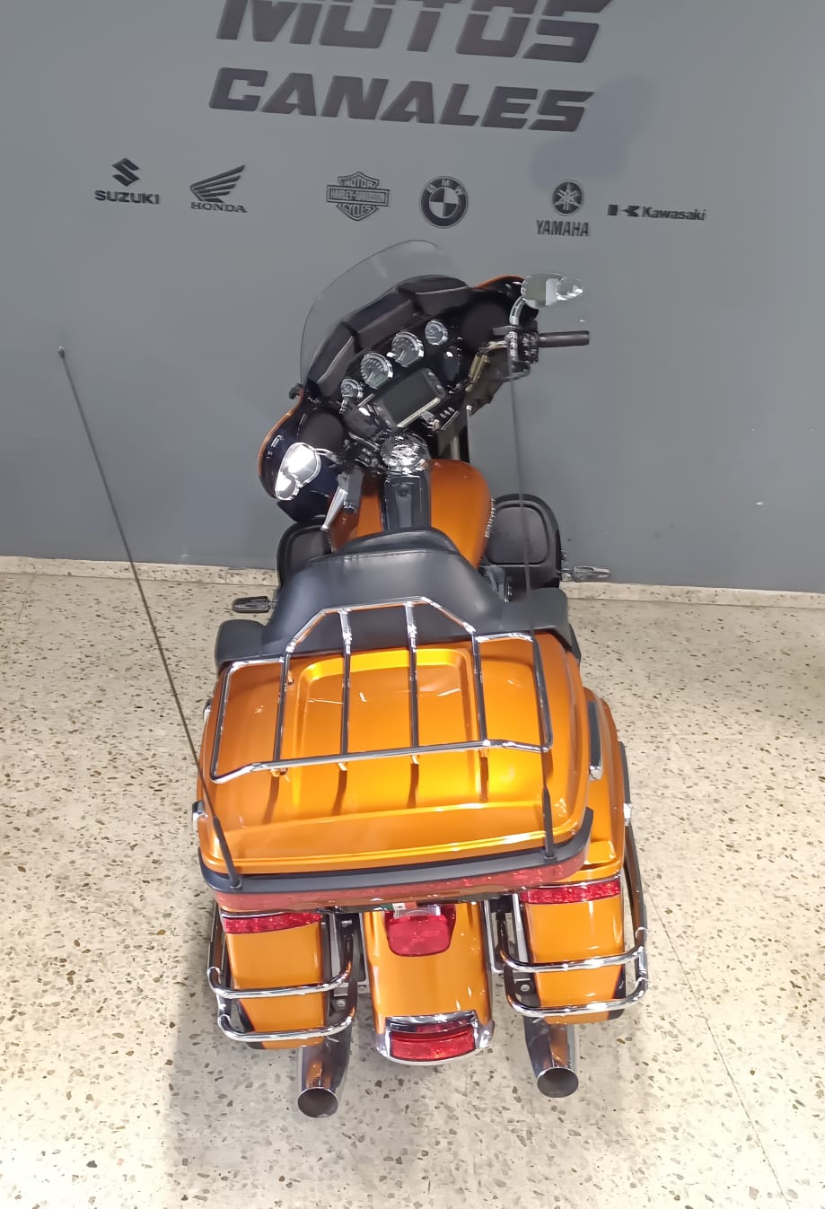 Harley Davidson FLHTK UltraLimited 1700c.c. Año 2016