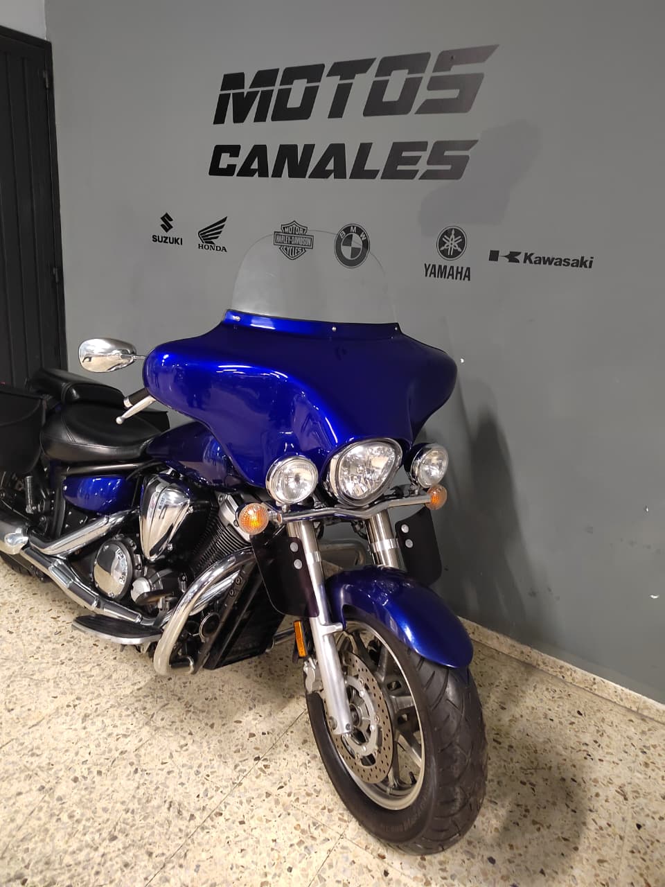 YAMAHA XVS13AW/C V-STAR 1300C.C. AÑO 2007
