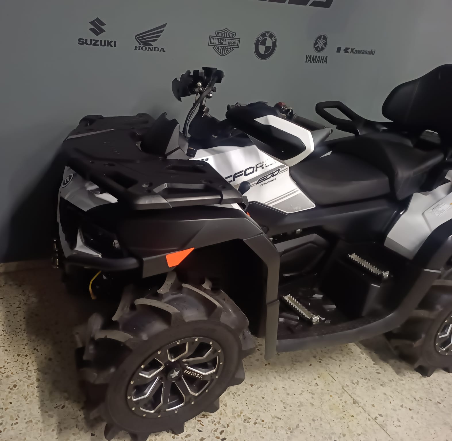 CFMoto CForce 600c.c. Touring Año 2022
