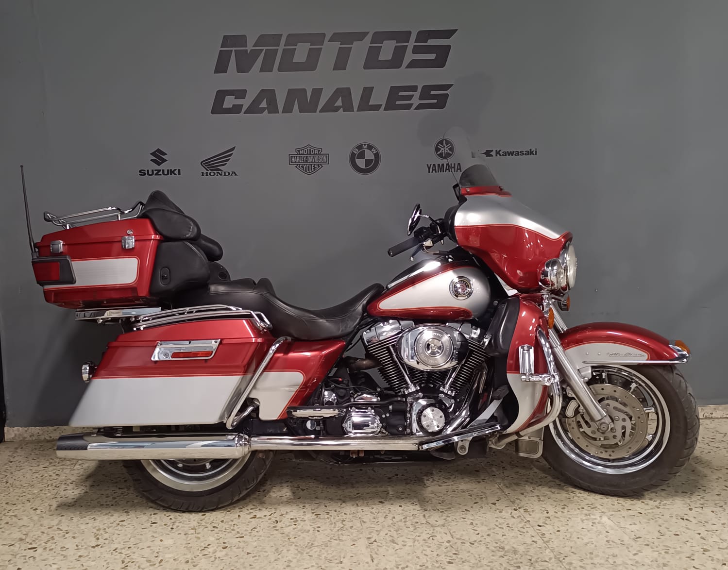 Harley-Davidson Ultra Classic Electra Glide 1450 – 2004 (Touring Premium)