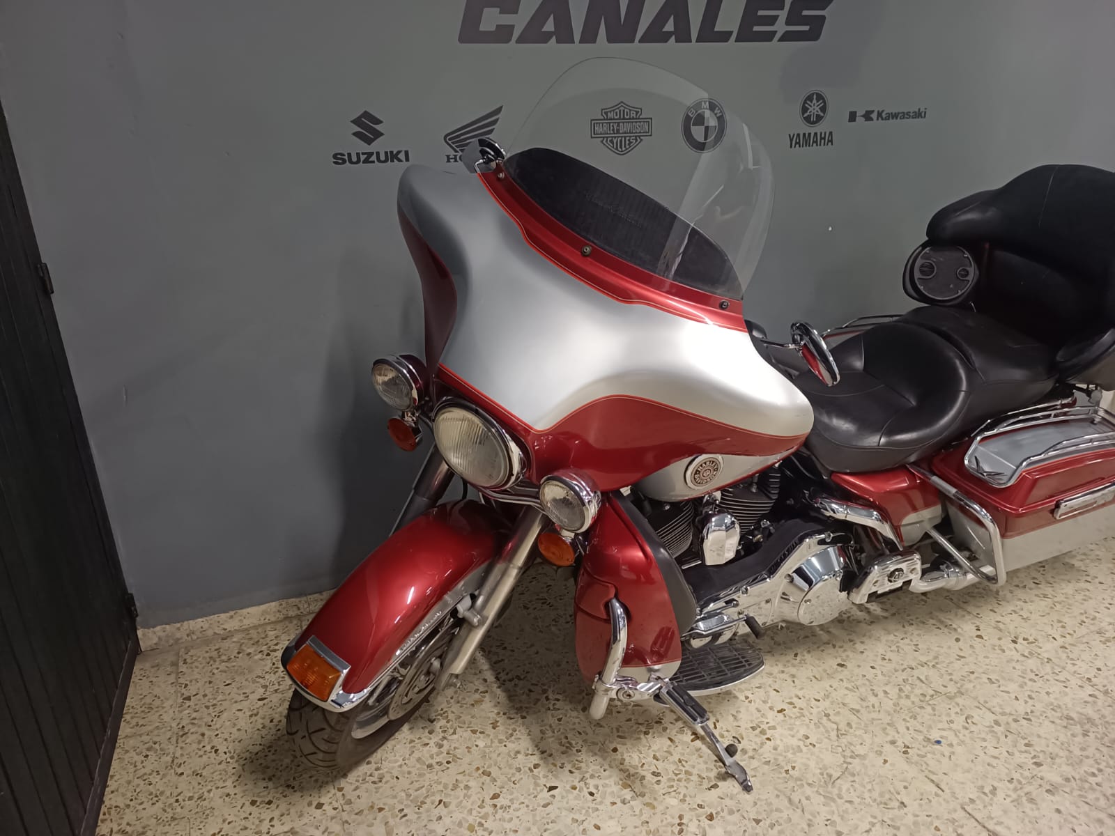 Harley-Davidson Ultra Classic Electra Glide 1450 – 2004 (Touring Premium)