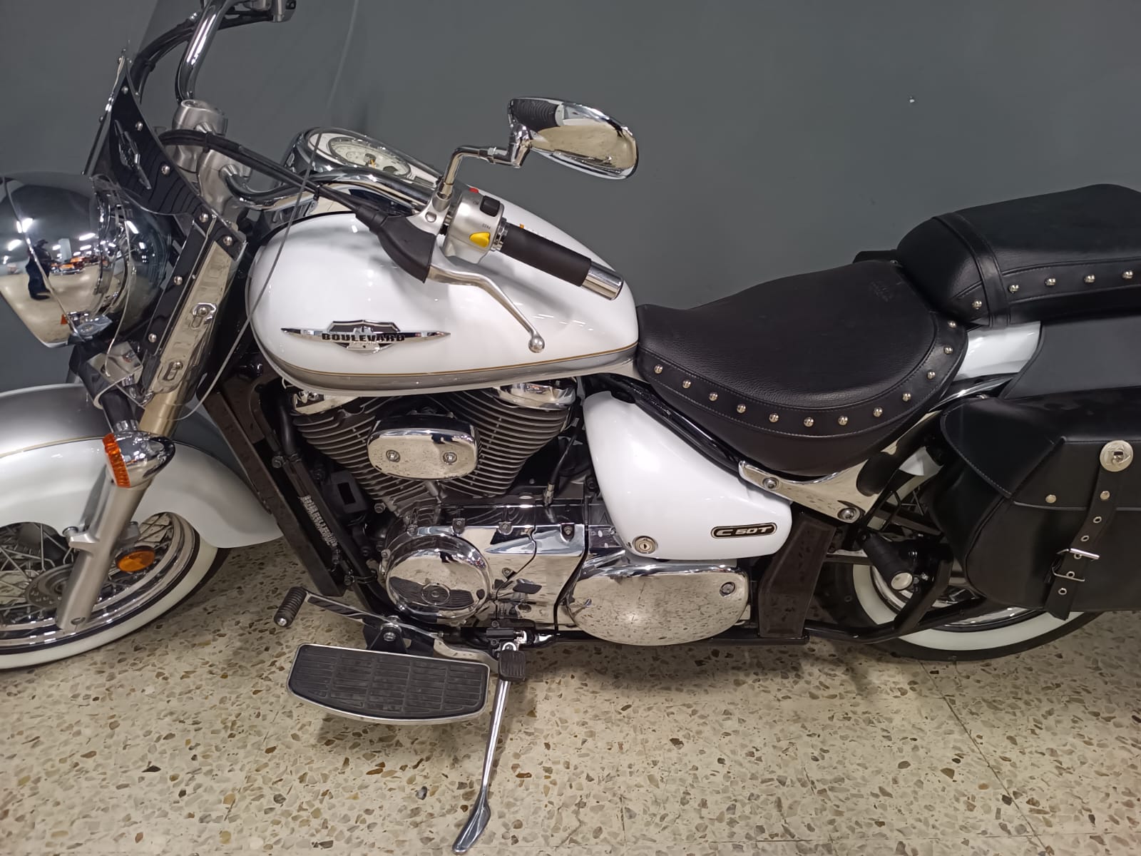 Suzuki Boulevard C50 Tourer 800c.c. Año 2013